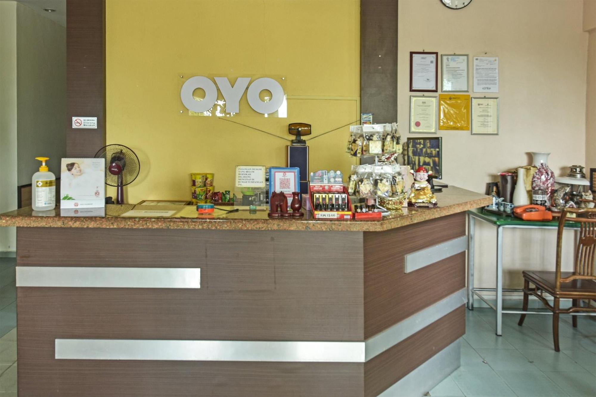 OYO 44036 Hotel De Perdana Hill Batu Pahat Buitenkant foto